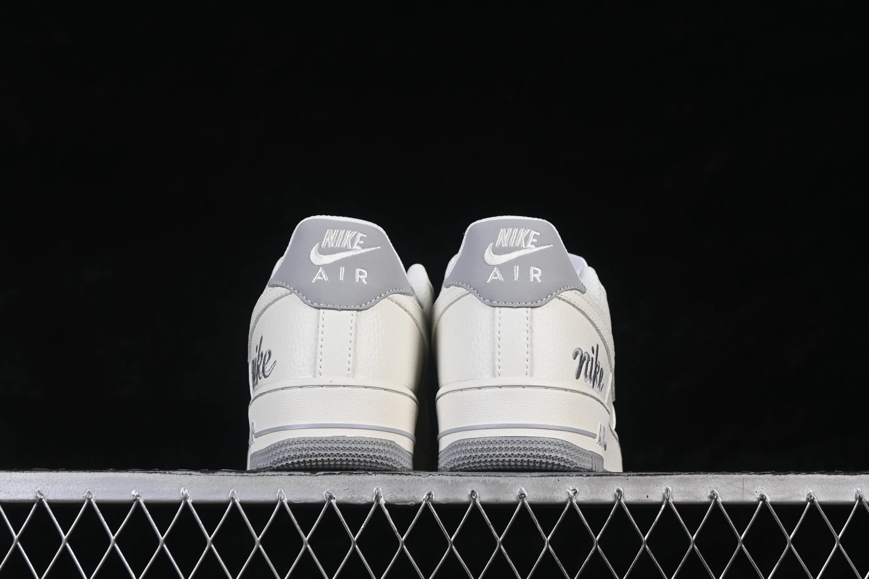 All categories Nk Air Force 1 Air Force series Nk Air Force 1 Low Air Force low-top Nike Air Force 1'07 Low Milky white fog gray Air Force 1 low-top casual sneakers NH0601-543